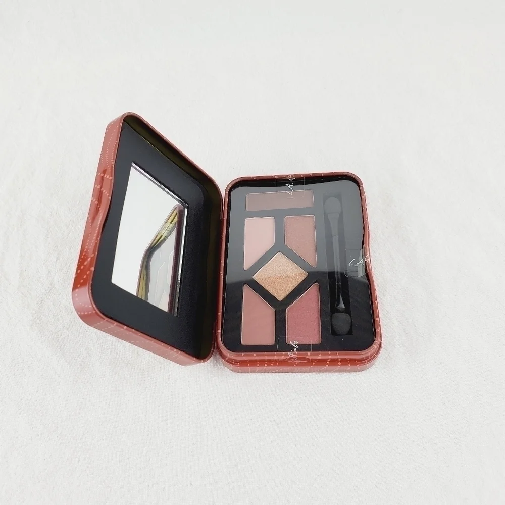 L.A girl inspiring eyeshadow palette